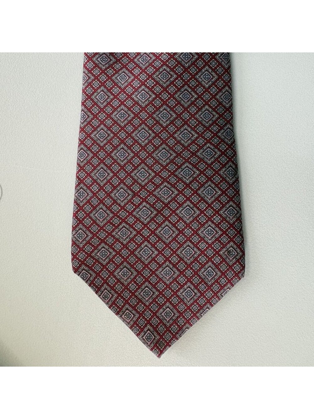 Christian Dior Mens Silk Tie Burgundy Geometric Pattern Made in USA Office